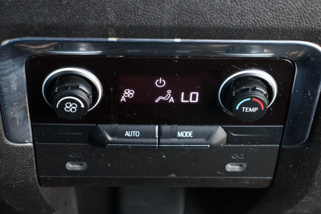 Used 2021 Chevrolet Suburban LS w/ Driver Alert Package image 36