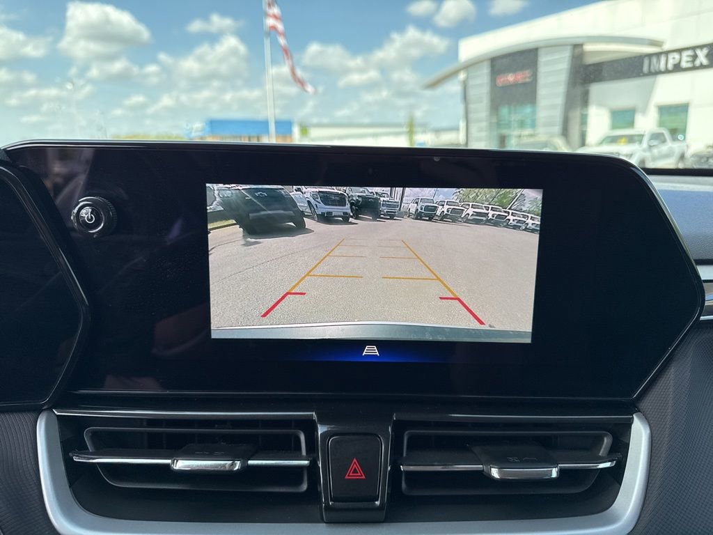 Used 2025 Chevrolet TrailBlazer LT AWD/4WD image 18