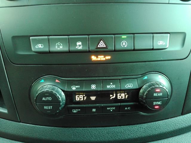 Used 2019 Mercedes-Benz Metris Passenger image 40