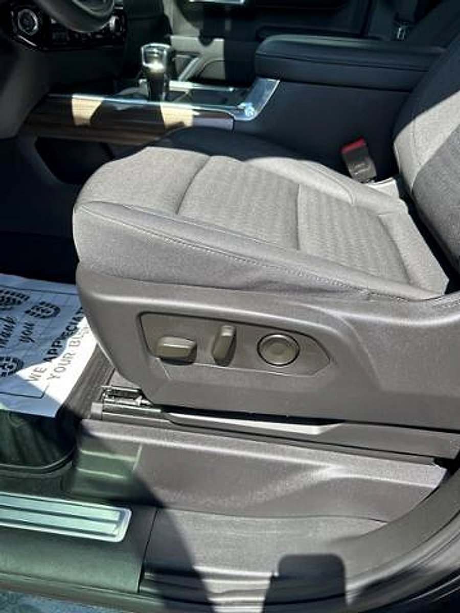 Used 2024 Chevrolet Silverado 1500 RST w/ Convenience Package II image 8