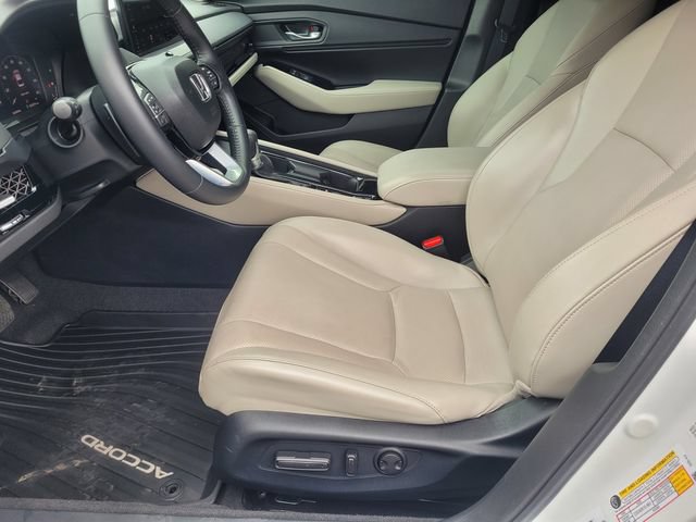 Used 2024 Honda Accord Touring image 17