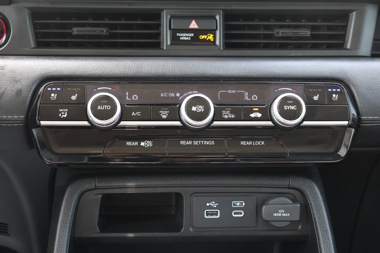 Used 2025 Honda Pilot Elite image 22