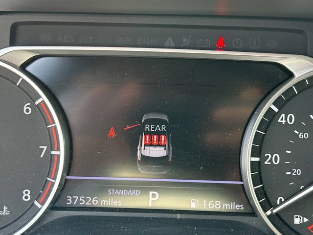 Used 2025 Nissan Rogue SV FWD image 24