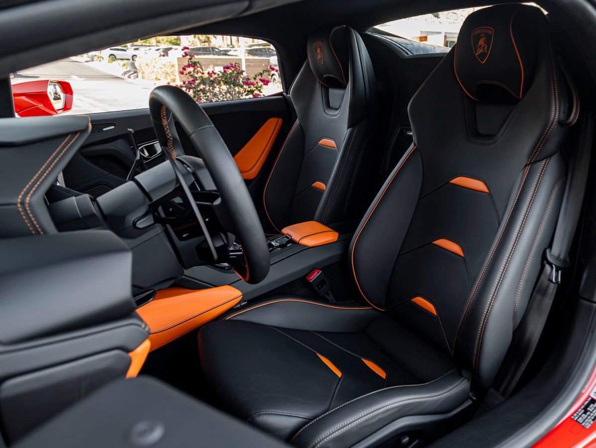 Used 2020 Lamborghini Huracan EVO image 15