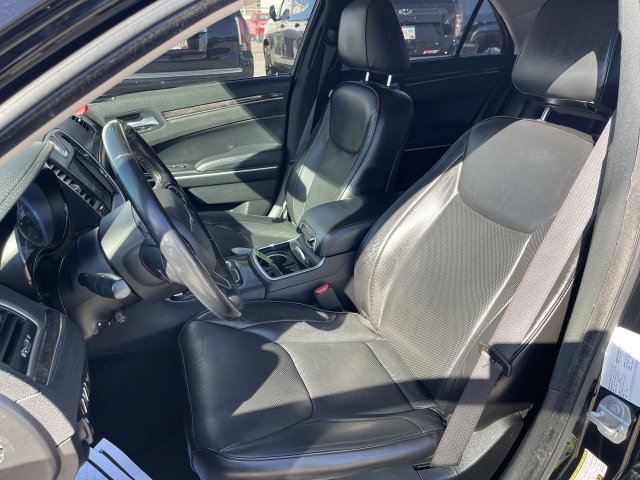 Used 2022 Chrysler 300 Touring L w/ Comfort Group AWD/4WD image 11