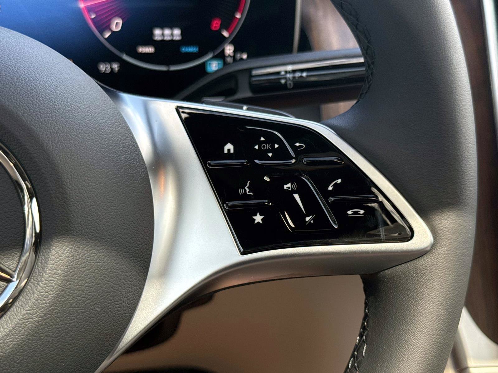 New 2027 Mercedes-Benz GLC 300 image 32