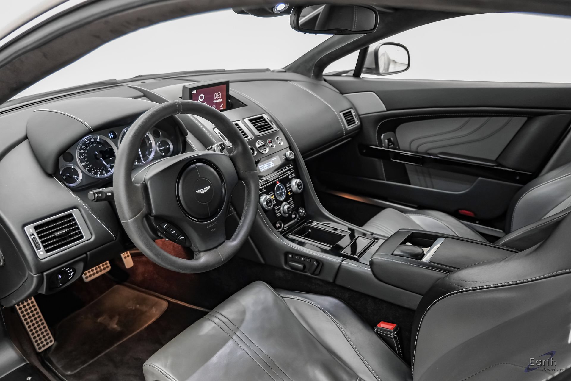 Used 2014 Aston Martin V8 Vantage S RWD image 3