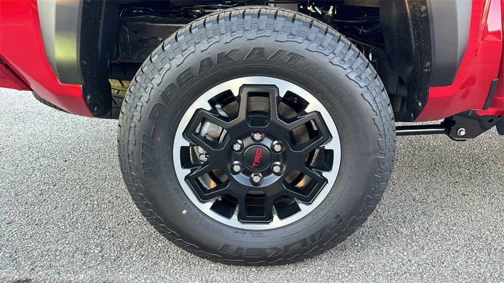 New 2025 Toyota Tacoma TRD Off-Road image 12
