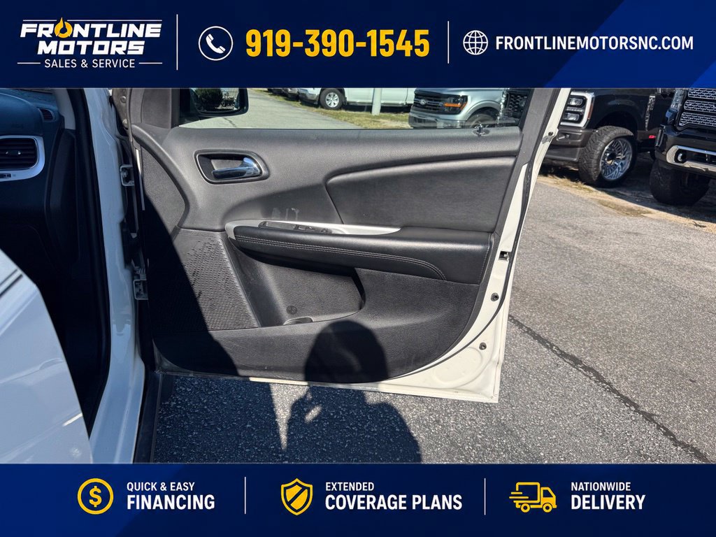 Used 2019 Dodge Journey SE FWD image 13