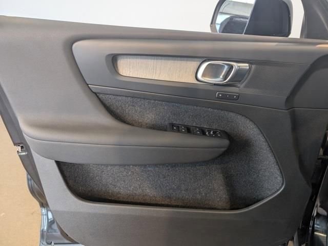 Used 2023 Volvo XC40 B5 Plus w/ Driver Assist Package image 11