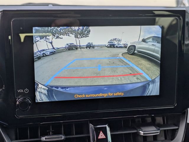 Used 2025 Toyota Corolla SE w/ SE Package image 18