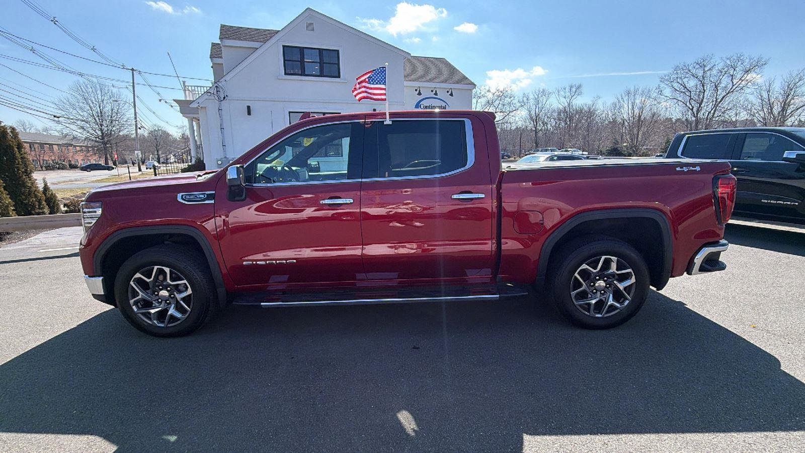 Used 2022 GMC Sierra 1500 SLT w/ Max Trailering Package image 4