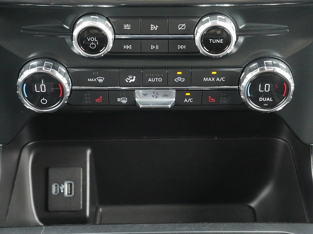 Used 2021 Ford F150 XLT w/ Equipment Group 302A High AWD/4WD image 23