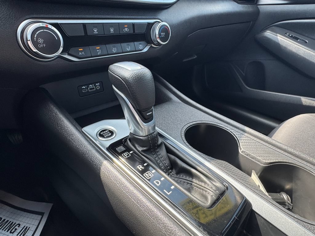 Used 2025 Nissan Altima 2.5 SV FWD image 28