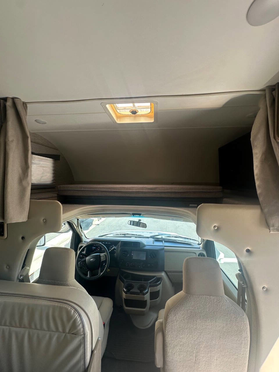 Used 2022 Ford E-350 and Econoline 350 Super Duty w/ Motorhome Prep Package image 21