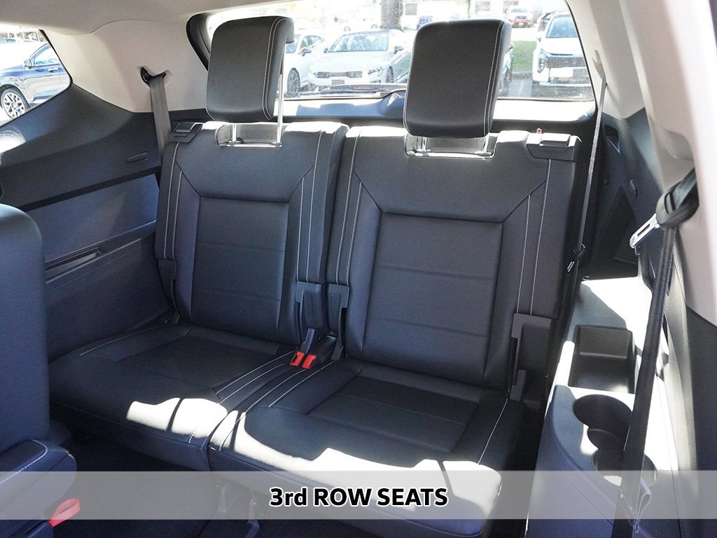 Used 2023 Volkswagen Atlas SE image 7