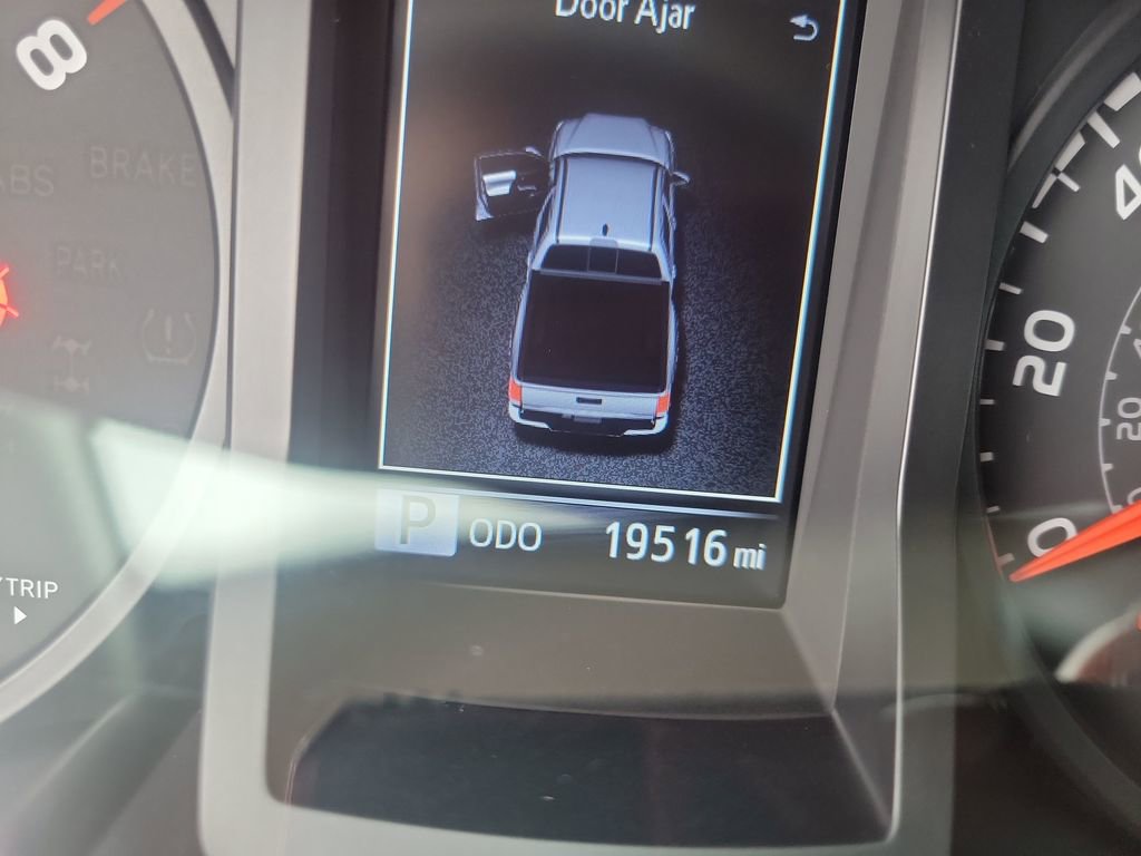 Certified 2023 Toyota Tacoma SR image 33