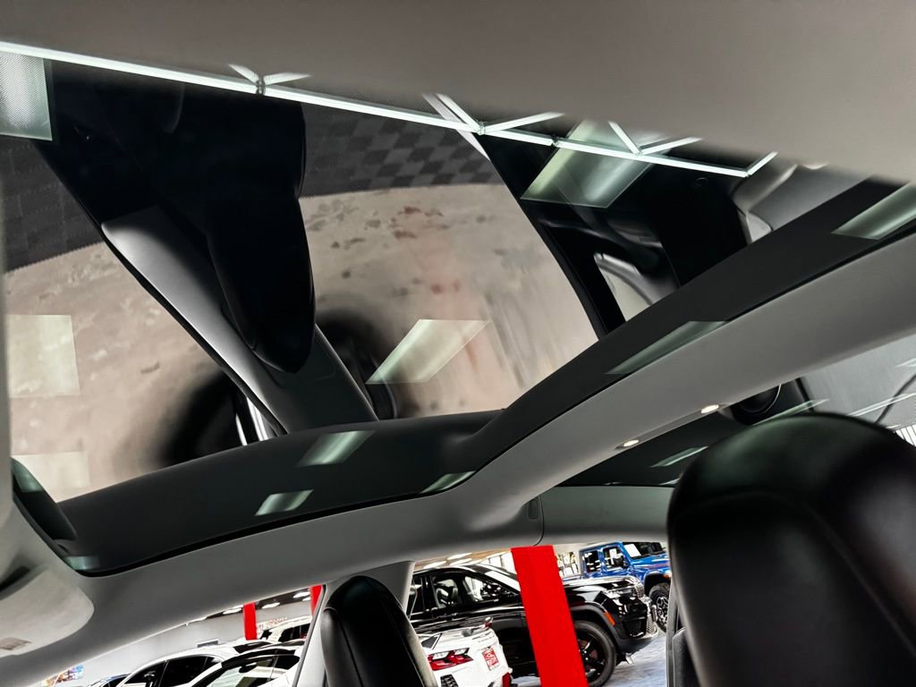 Used 2018 Tesla Model 3 Long Range AWD/4WD image 33