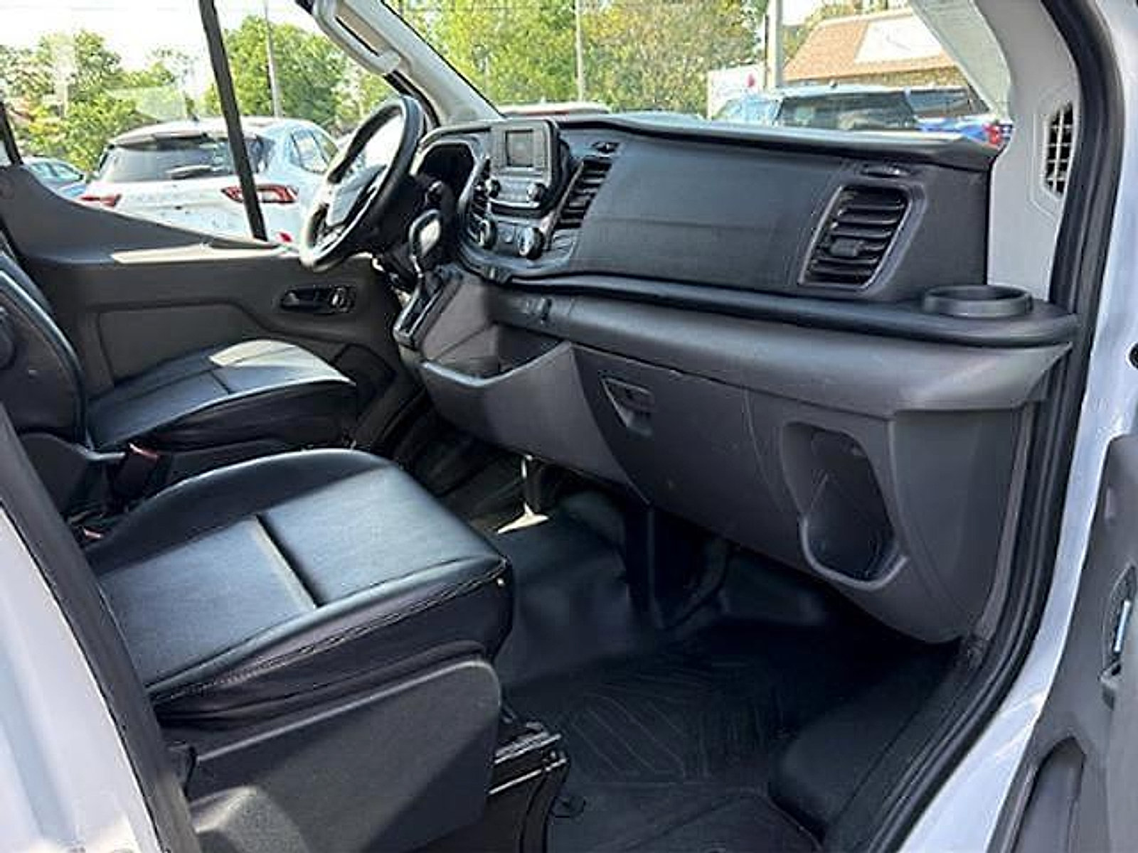 Used 2023 Ford Transit 250 Medium Roof RWD image 8