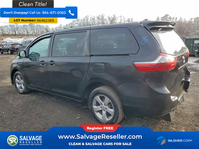 Used 2020 Toyota Sienna L image 3