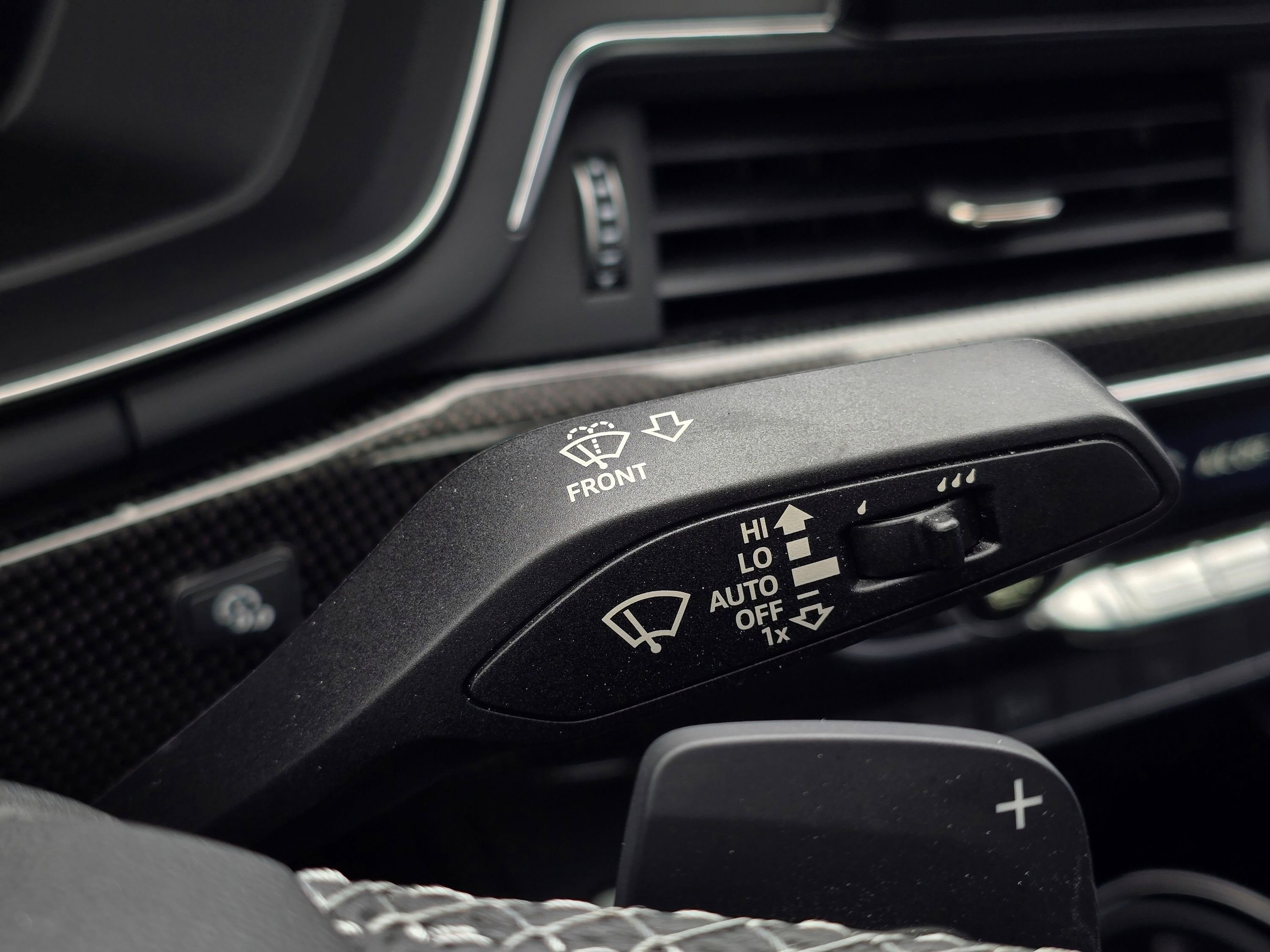 Used 2023 Audi S4 Premium Plus w/ Premium Plus Package image 43