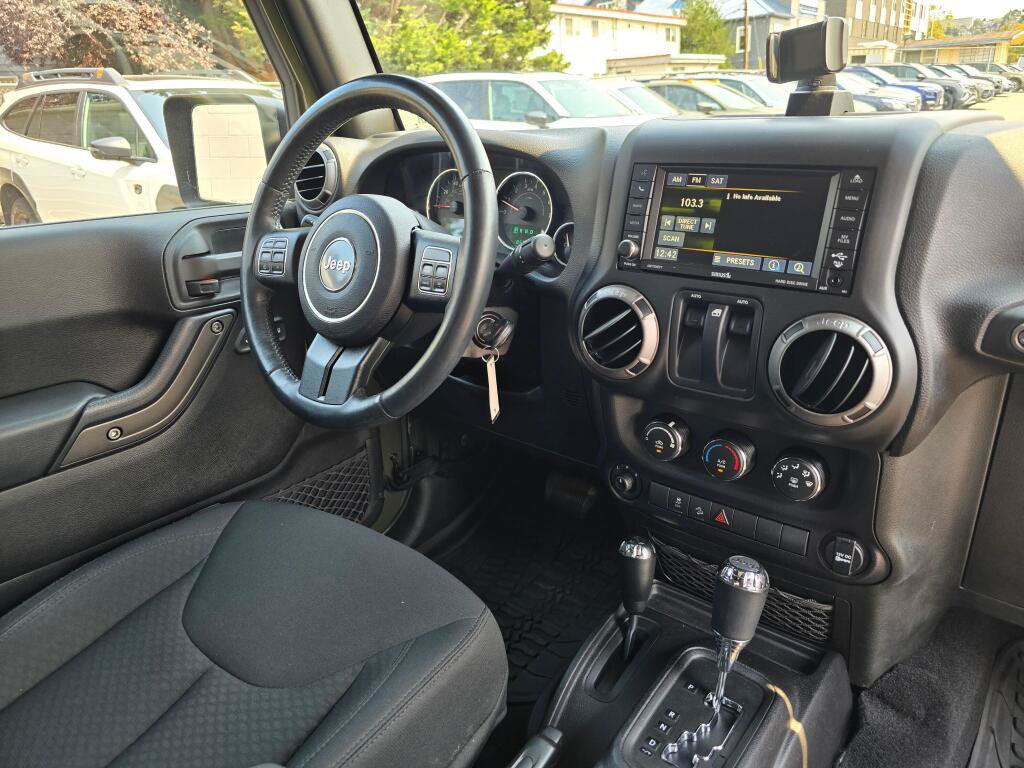 Used 2015 Jeep Wrangler Sport AWD/4WD image 12