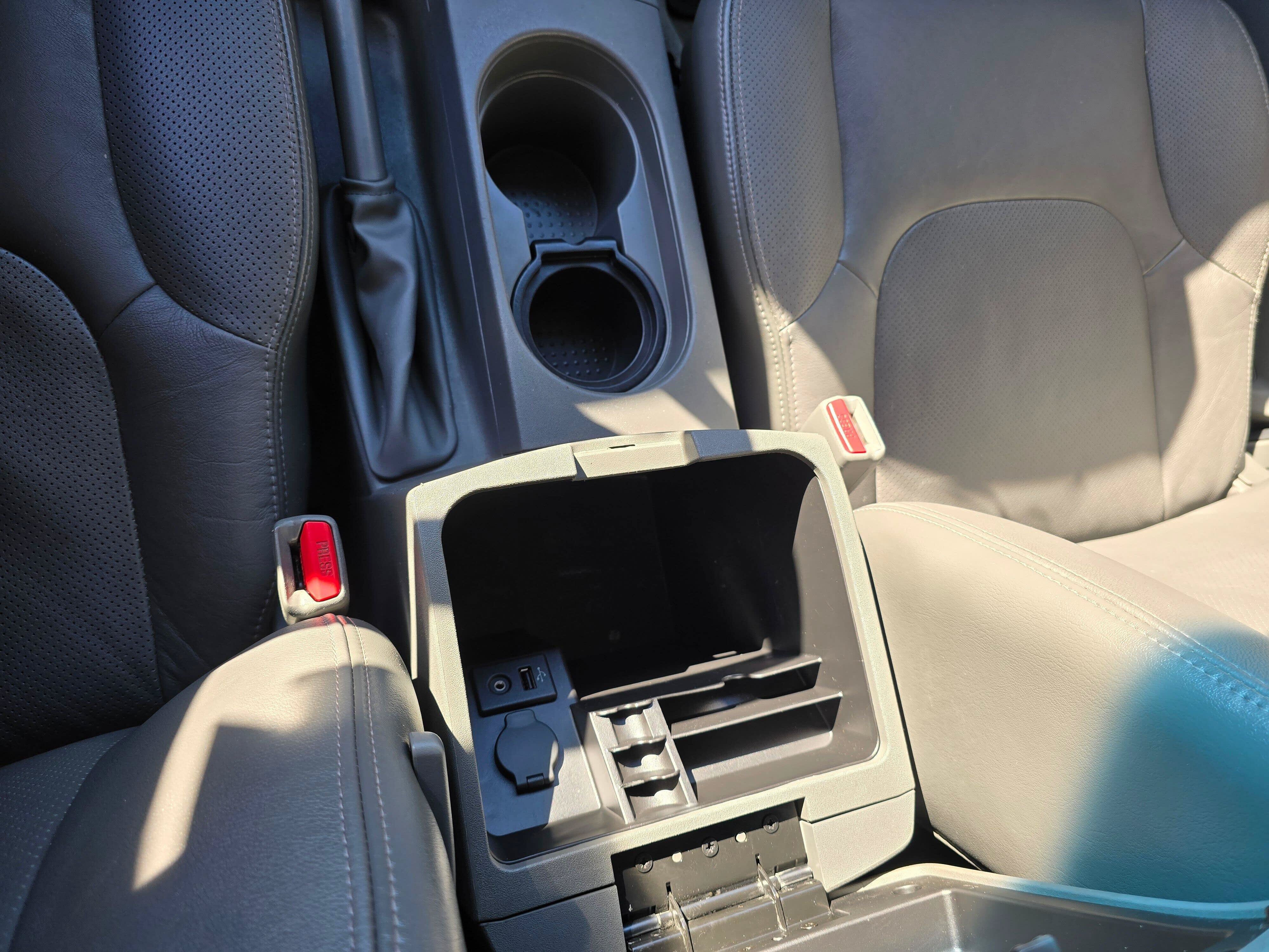 Used 2013 Nissan Frontier SL AWD/4WD image 31