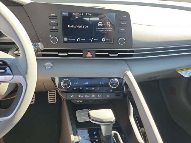 New 2026 Hyundai Elantra SEL Sport FWD image 12
