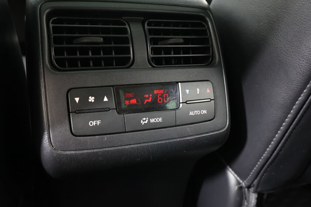 Used 2011 MAZDA CX-9 Grand Touring w/ Moonroof & Bose Audio Pkg AWD/4WD image 16