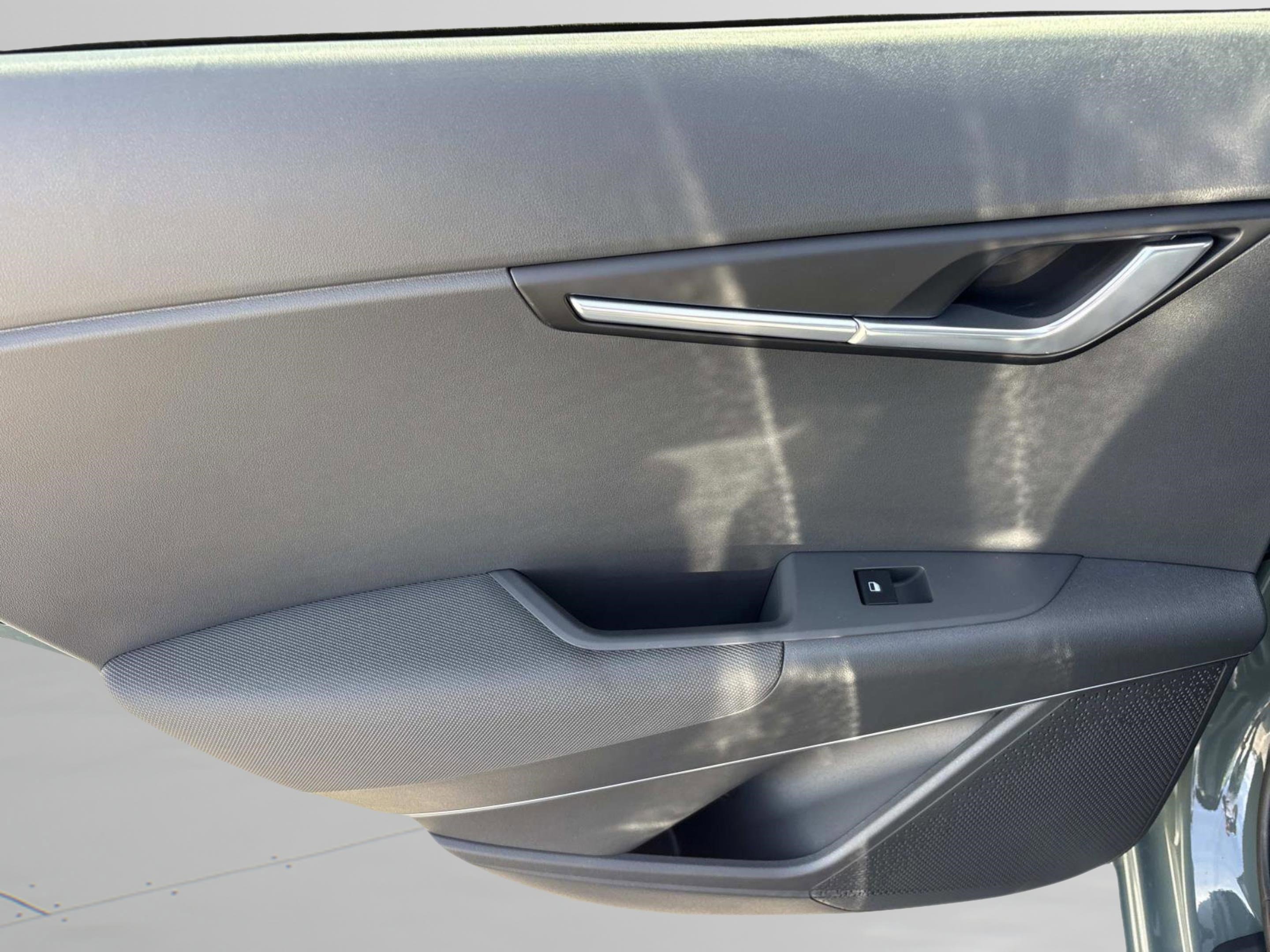 New 2026 Kia Niro EX image 18