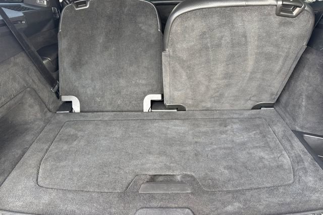 Used 2021 Volvo XC90 T5 Momentum w/ Protection Package Premier image 19