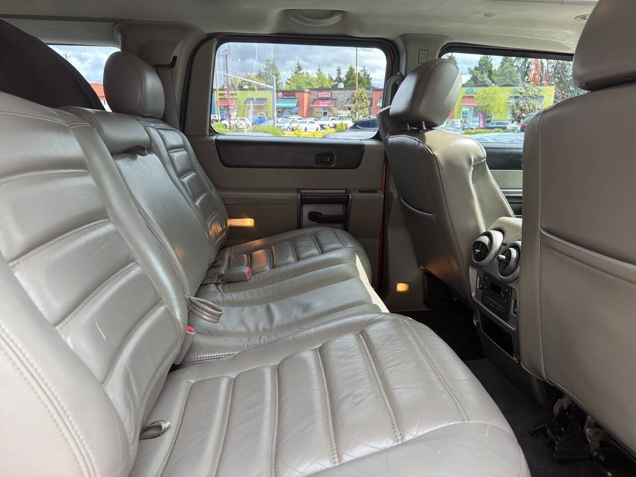 Used 2003 HUMMER H2 w/ Preferred Equipment Group AWD/4WD image 26