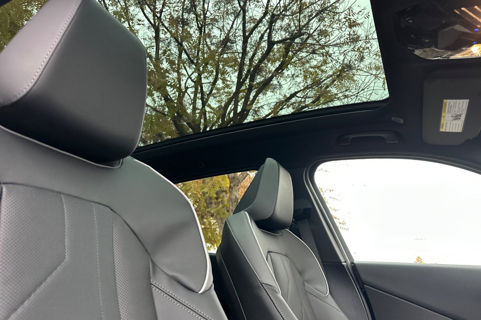 New 2026 BMW X3 xDrive30 w/ Premium Package image 14