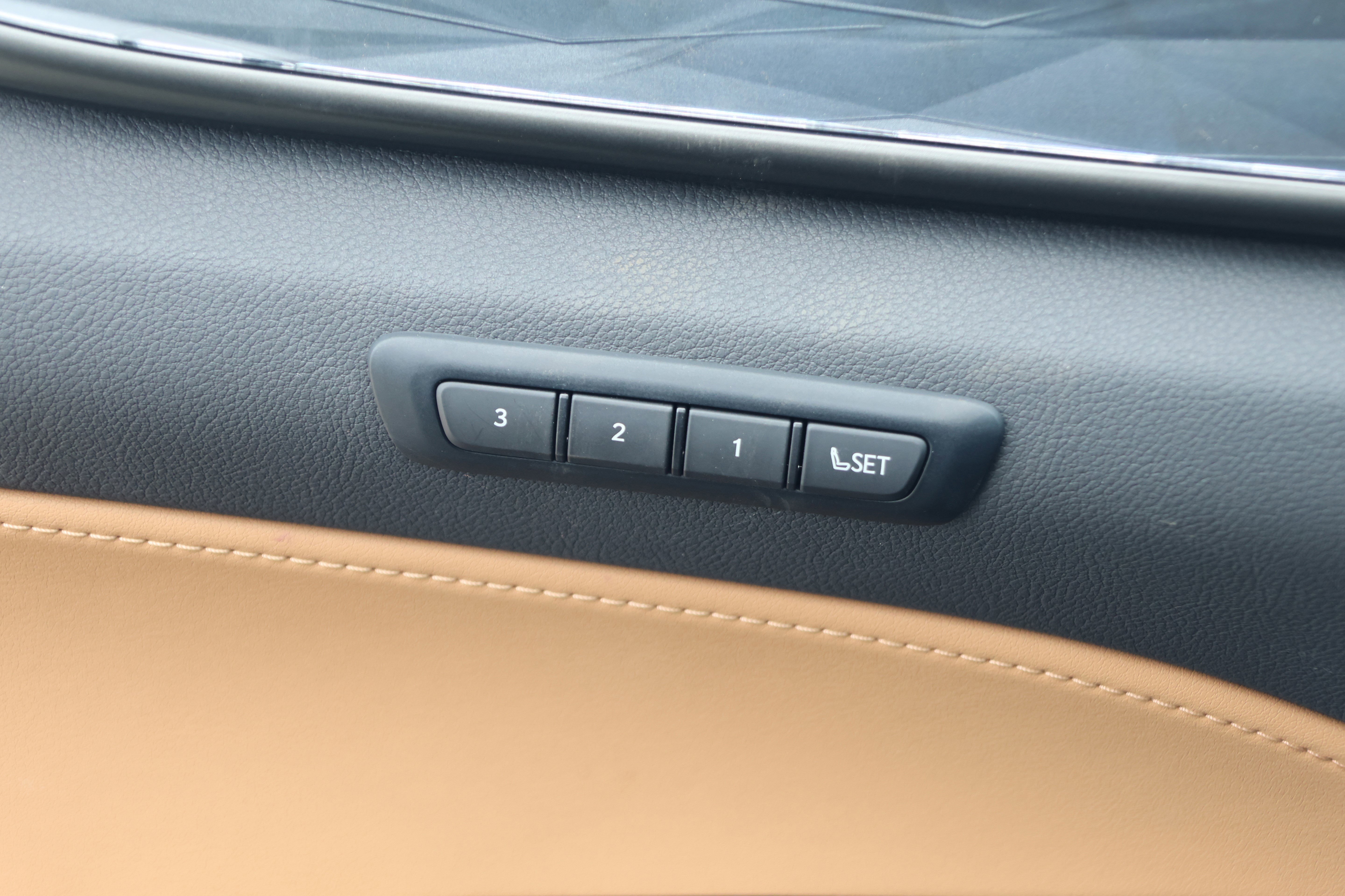 Used 2024 Lexus NX 350 AWD image 13