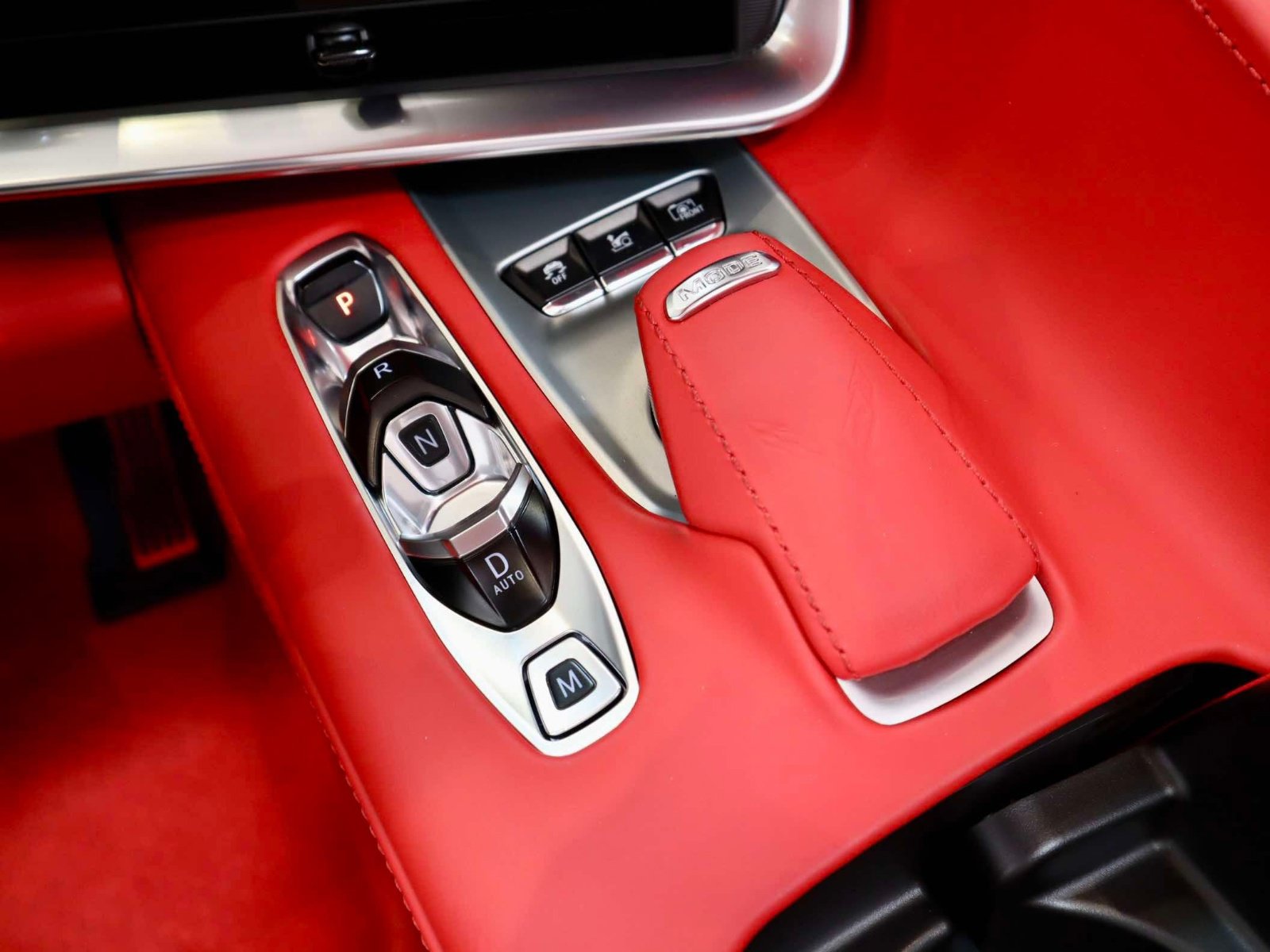Used 2024 Chevrolet Corvette Z06 RWD image 28