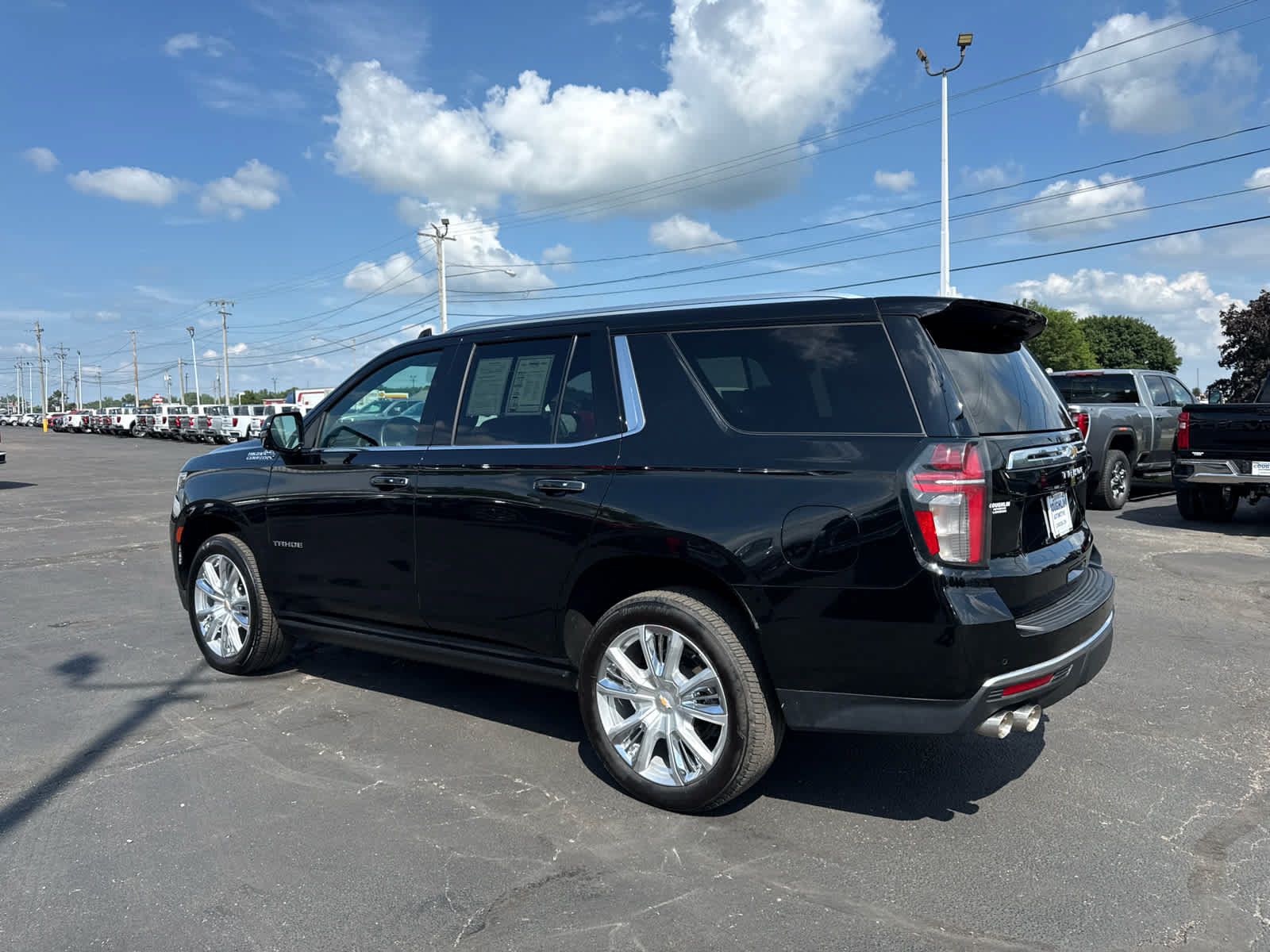 Certified 2023 Chevrolet Tahoe High Country AWD/4WD image 3