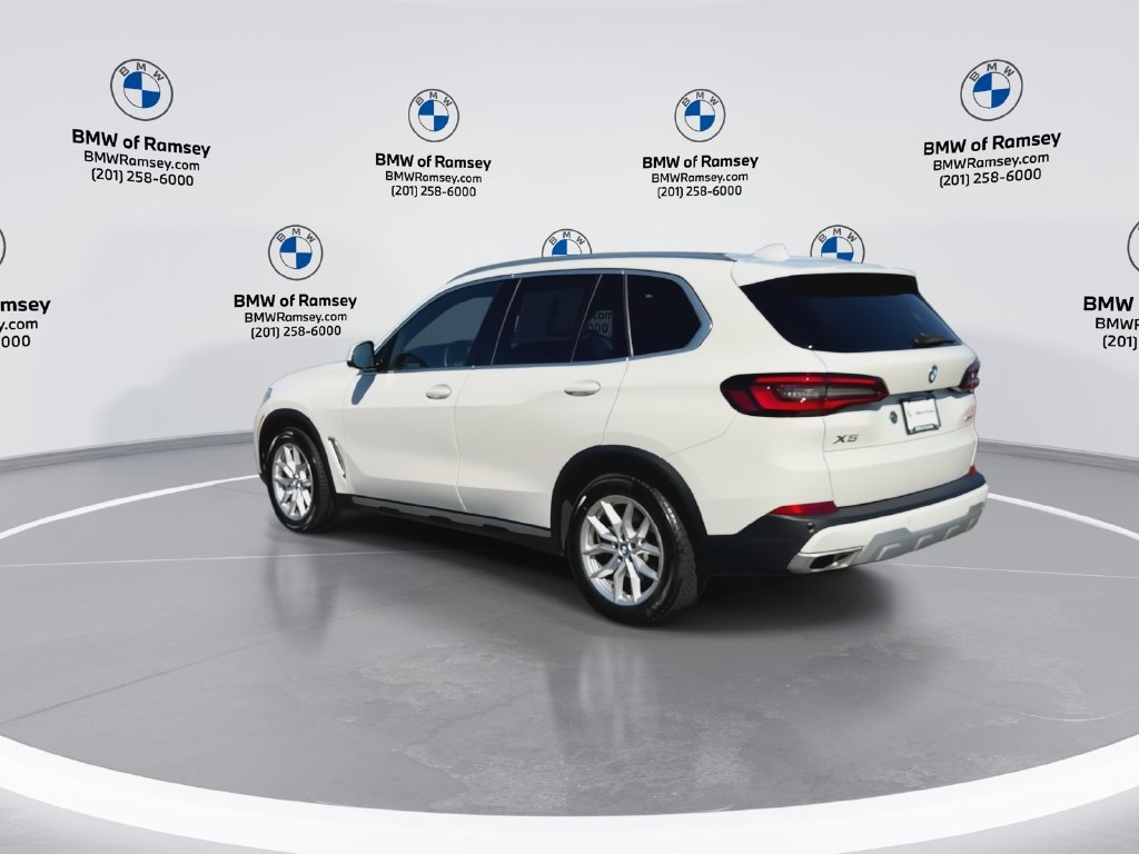 Used 2022 BMW X5 xDrive40i AWD/4WD image 6