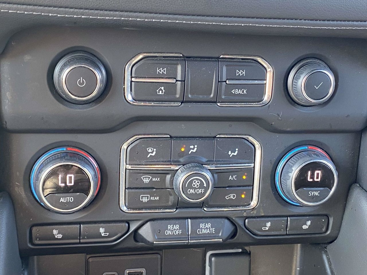 Used 2022 Chevrolet Tahoe LT AWD/4WD image 41