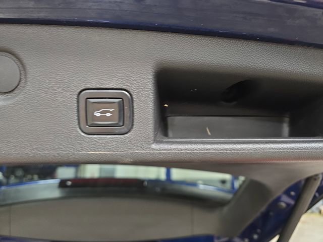 Used 2022 Chevrolet Equinox RS image 14