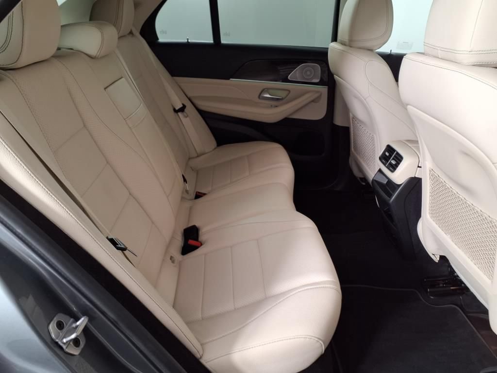 Used 2022 Mercedes-Benz GLE 350 4MATIC image 11
