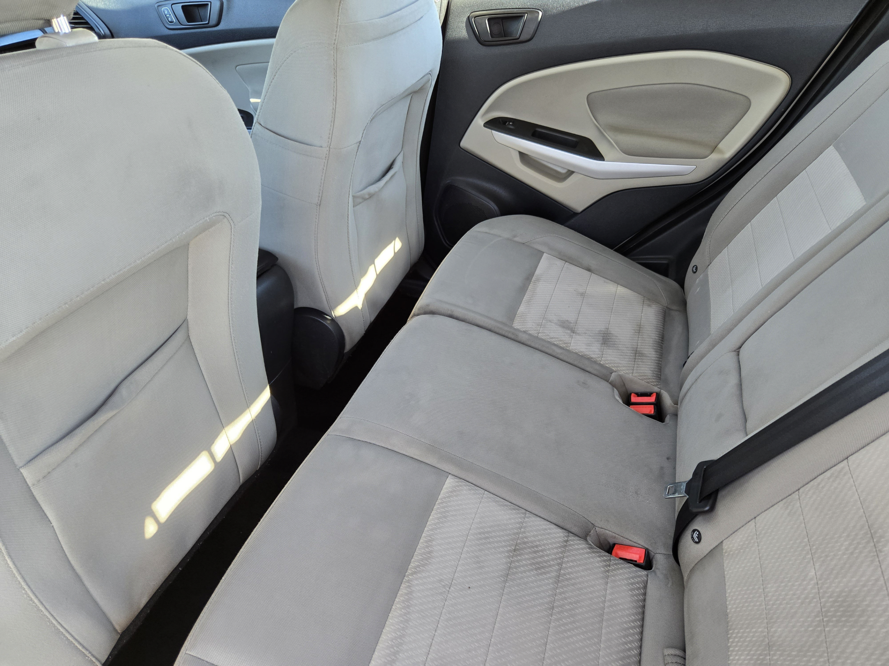Used 2019 Ford EcoSport S FWD image 27
