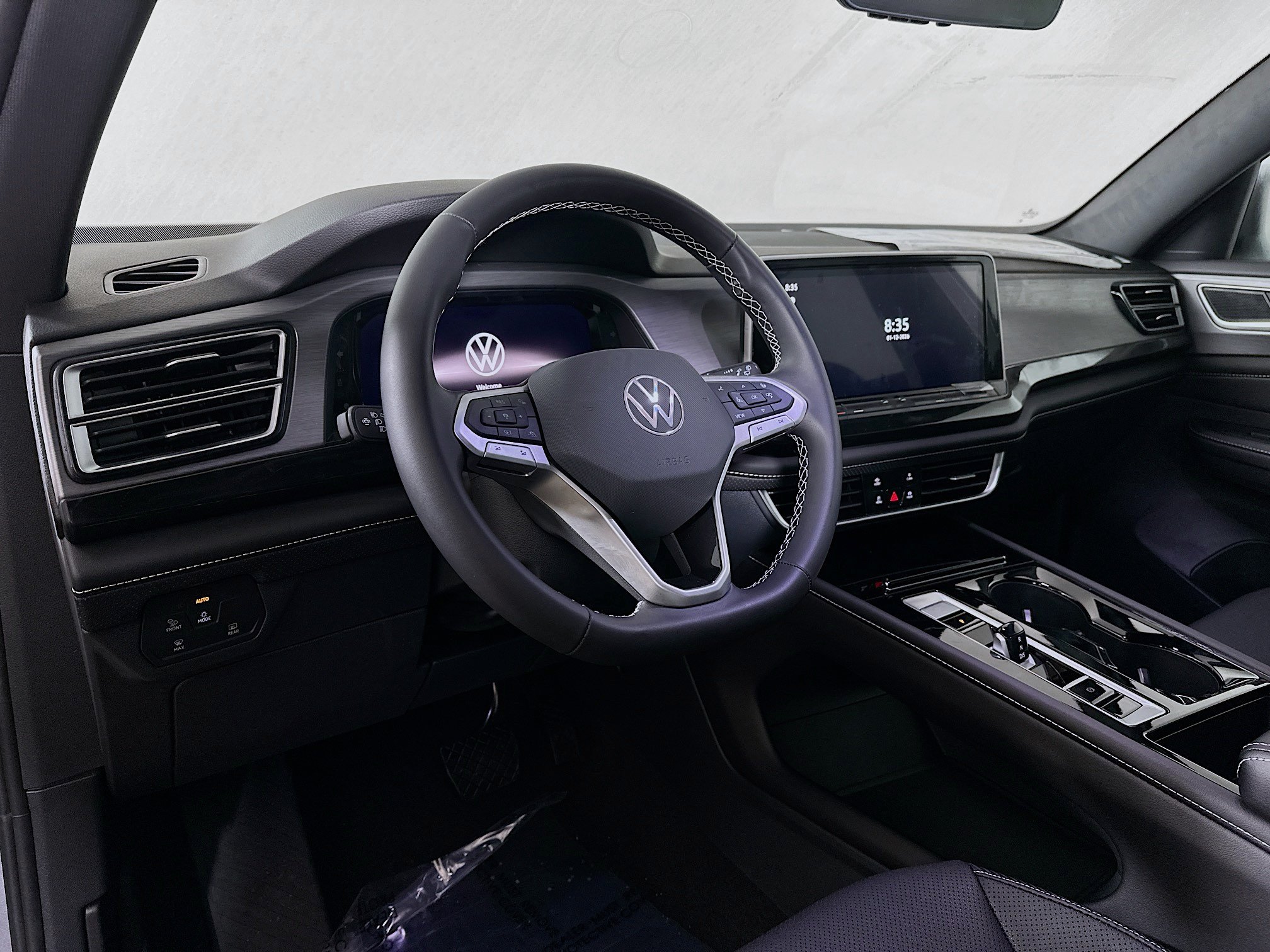 New 2026 Volkswagen Atlas Cross Sport SE AWD/4WD image 9