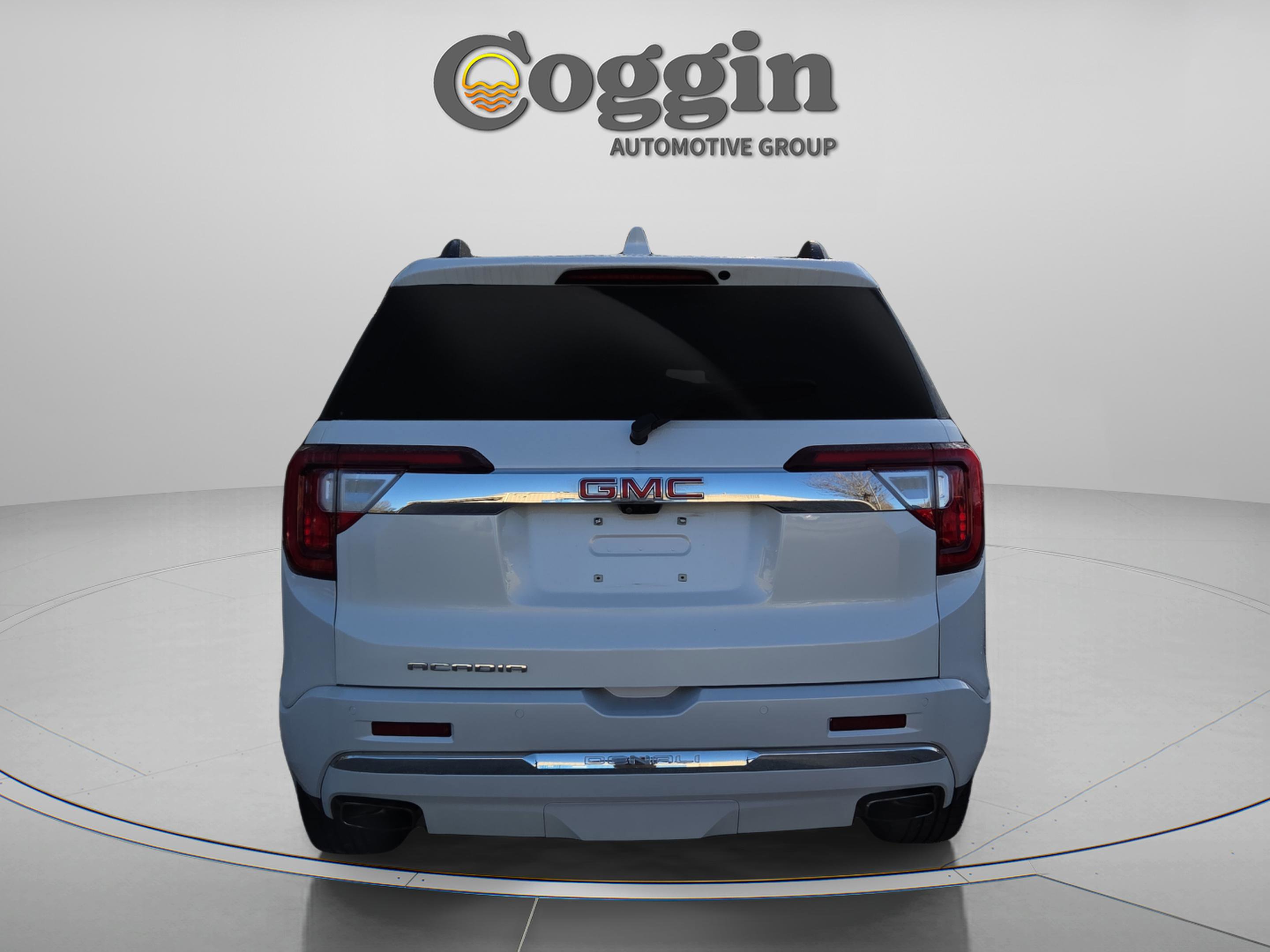 Used 2021 GMC Acadia Denali w/ Denali Technology Package image 5