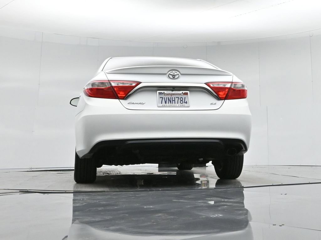 Used 2017 Toyota Camry SE image 35