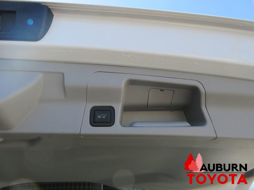 Used 2023 GMC Acadia SLT w/ Technology Package image 20
