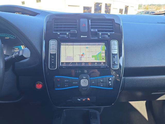 Used 2016 Nissan Leaf SV image 24