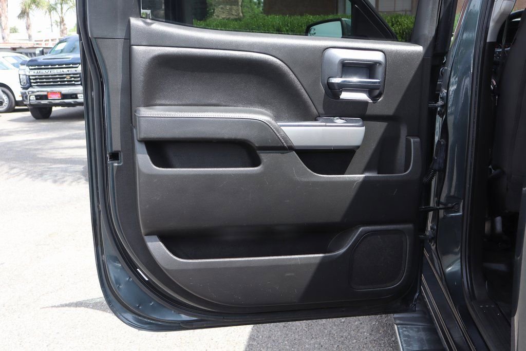 Used 2018 Chevrolet Silverado 1500 LT w/ All Star Edition AWD/4WD image 30