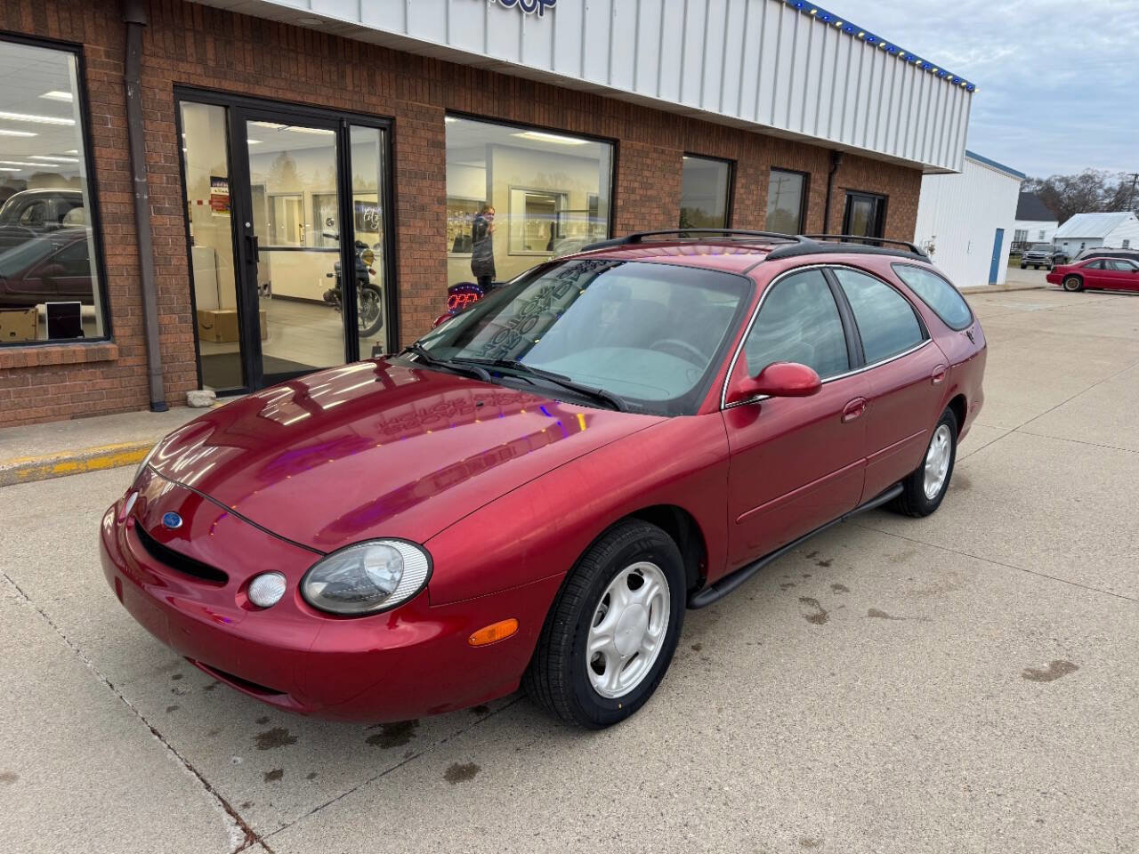 Used 1997 Ford Taurus GL image 58