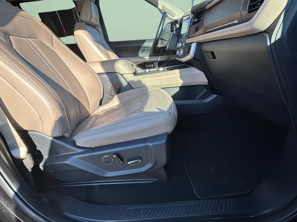 Used 2024 Ford Expedition Limited image 41