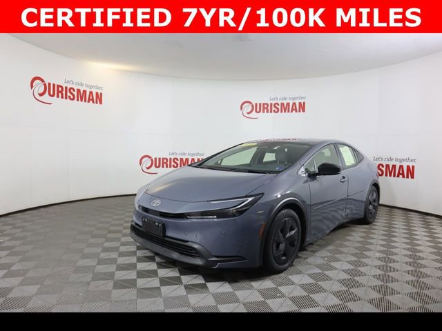 Used 2023 Toyota Prius LE image 2
